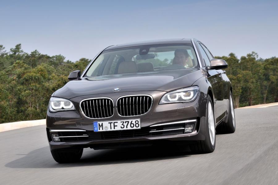  BMW 7-Series 2013 года  (фото 122 из 123)